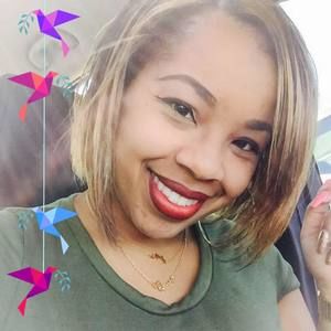 Meet your Posher, Danielle